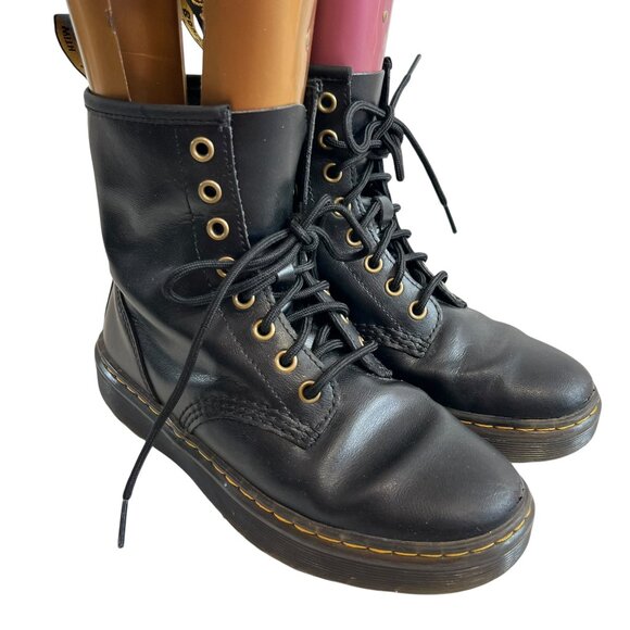 Dr Martens boots - Picture 1 of 11